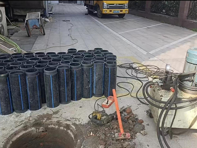 焦作PE置换管厂家 DN315置换管 非开挖管短管置换